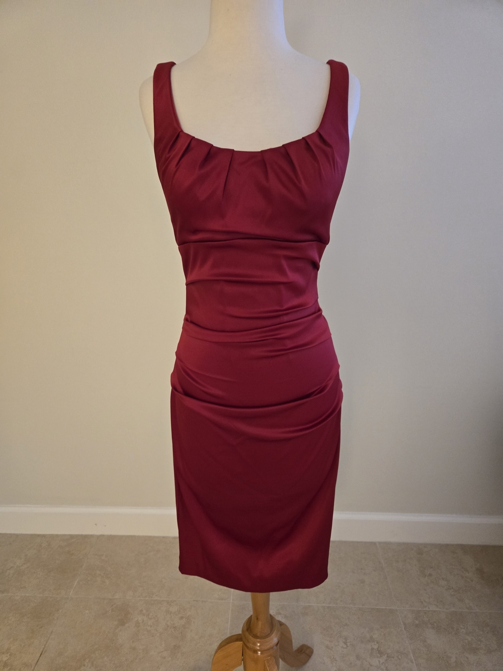 Signature by Sangria Sleeveless Ruched Sheath Dress in Wine